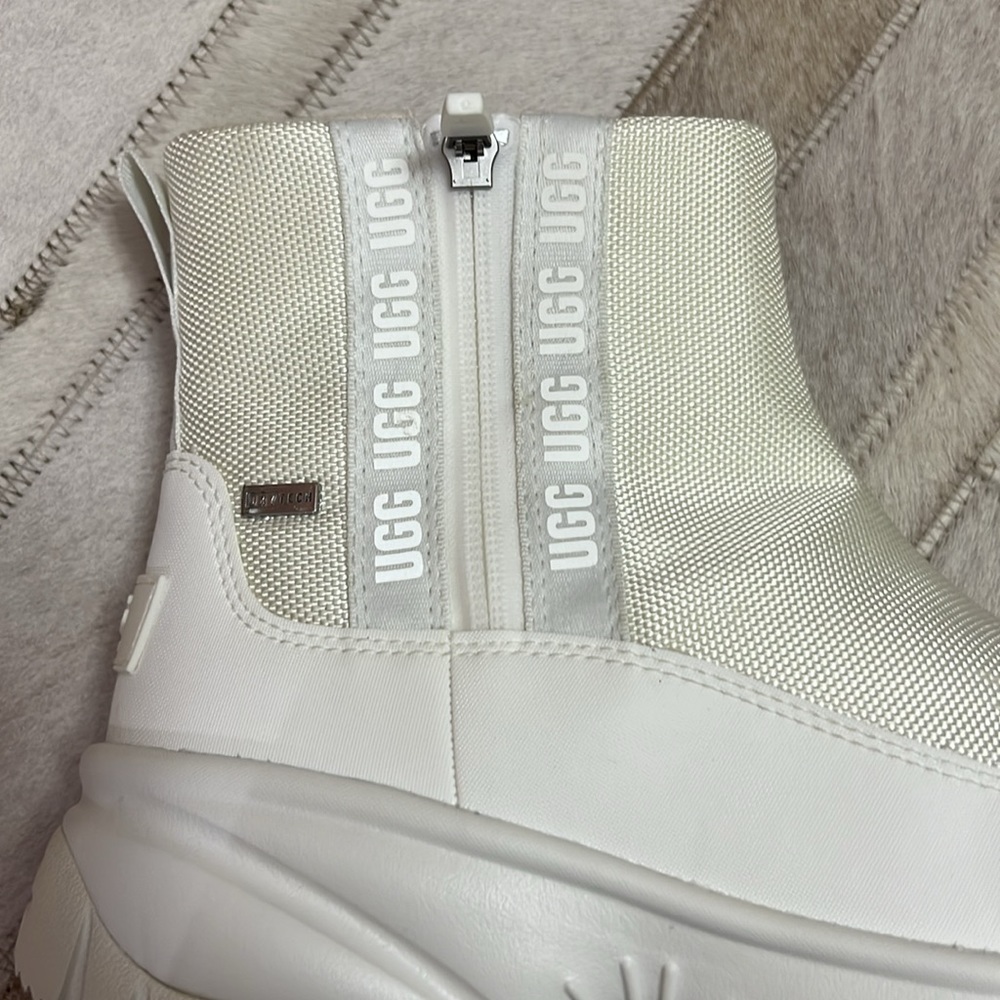 Ugg woman’s booties - Picture 5 of 10